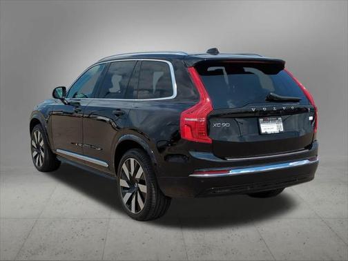 2024 Volvo XC90 Recharge Plug-In Hybrid T8 Plus Bright Theme 7-Seater