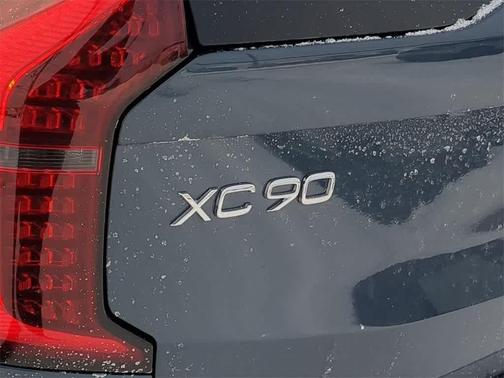 2026 Volvo XC90 Ultra Dark Theme, B6 AWD Gas (mild hybrid), Gasoline, 7 Seats