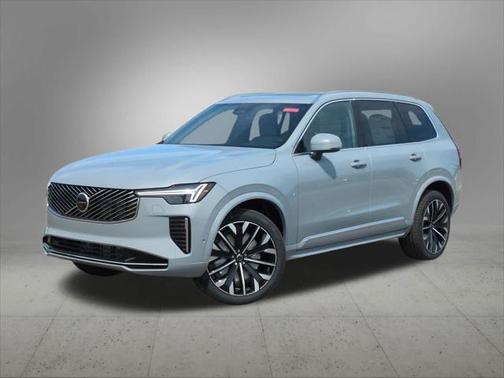 2025 Volvo XC90 B6 Plus 7-Seater