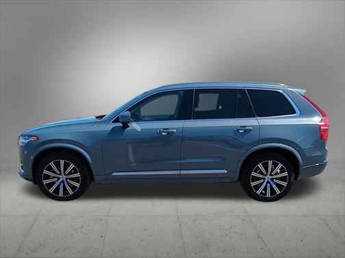 2022 Volvo XC90 T6 Inscription