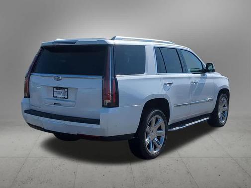 Crystal White Tricoat 2018 Cadillac Escalade Luxury