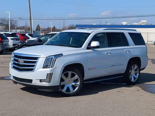 2018 Cadillac Escalade Luxury