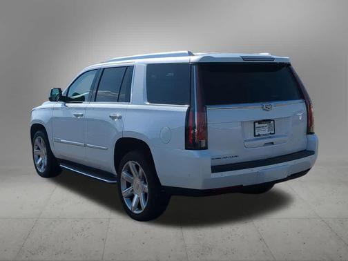 Crystal White Tricoat 2018 Cadillac Escalade Luxury