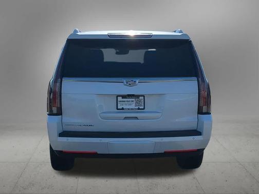 Crystal White Tricoat 2018 Cadillac Escalade Luxury