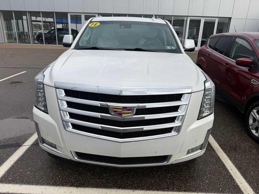 2018 Cadillac Escalade Luxury
