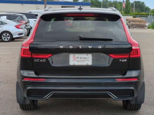 2025 Volvo XC60 Plug-In Hybrid T8 Plus