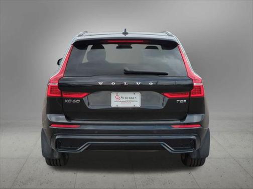 2025 Volvo XC60 Plug-In Hybrid T8 Plus