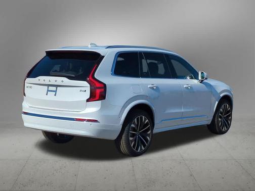 White 2026 Volvo XC90 B6 Plus 7-Seater