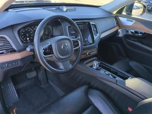2019 Volvo XC90 Hybrid T8 Inscription