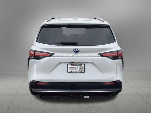 2023 Toyota Sienna Limited