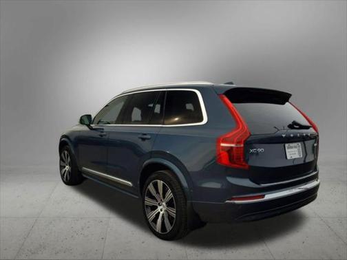 2025 Volvo XC90 Plus