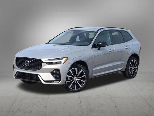 Silver Dawn Metallic 2023 Volvo XC60 B5 Plus Dark Theme