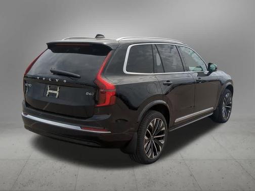 Onyx Black Metallic 2026 Volvo XC90 Ultra, B6 AWD Gas (mild hybrid), Gasoline, Bright, 7 Seats