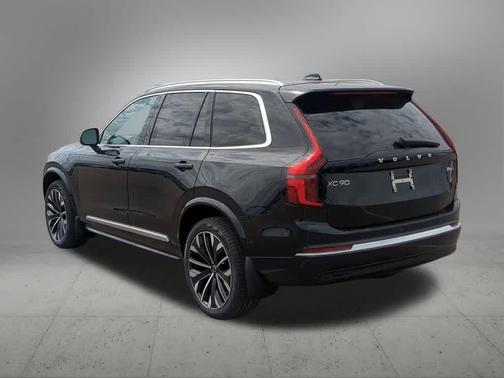Onyx Black Metallic 2026 Volvo XC90 Ultra, B6 AWD Gas (mild hybrid), Gasoline, Bright, 7 Seats