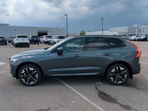 Forest Lake 2026 Volvo XC60 B5 Plus
