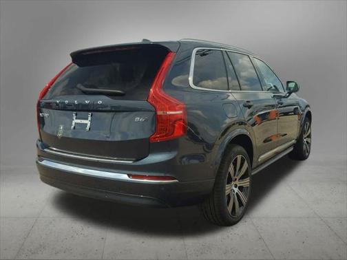 2025 Volvo XC90 B6 Plus 7-Seater