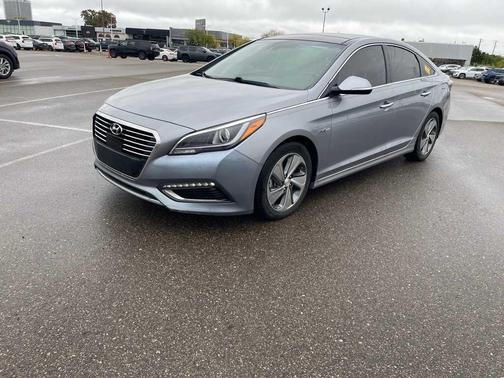 2016 Hyundai SONATA Hybrid Limited