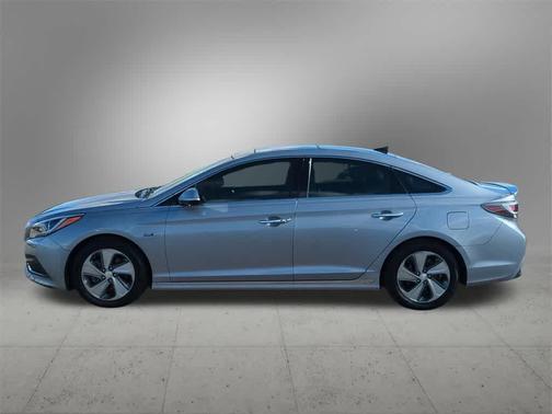 2016 Hyundai SONATA Hybrid Limited