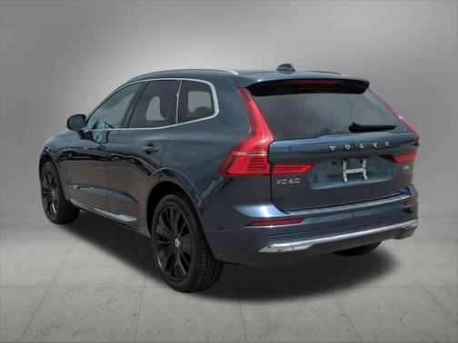 2022 Volvo XC60 B6 Inscription