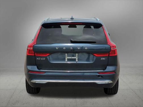 2022 Volvo XC60 B6 Inscription