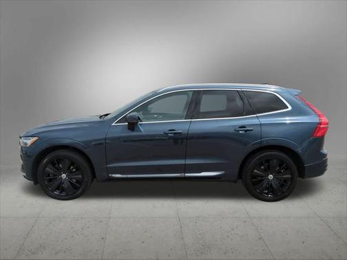 2022 Volvo XC60 B6 Inscription