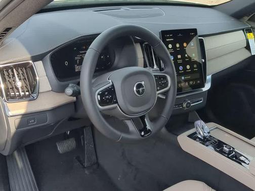 2026 Volvo XC90 Plus, B6 AWD Gas (mild hybrid), Gasoline, Bright, 7 Seats