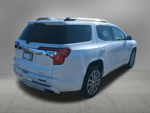 White Frost Tri-Coat 2023 GMC Acadia Denali