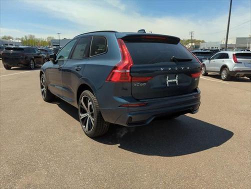 2025 Volvo XC60 B5 Ultra