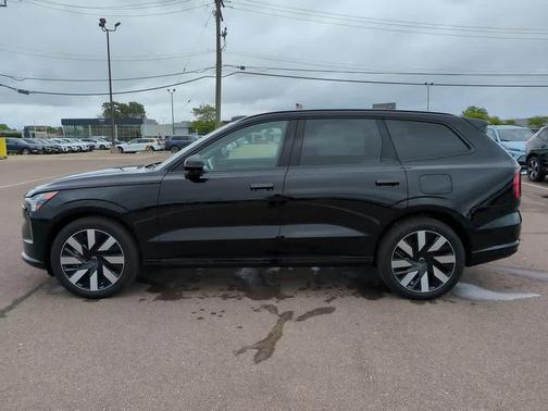 Onyx Black Metallic 2025 Volvo EX90 Ultra, Twin Motor, Fully electric, 7 Seats