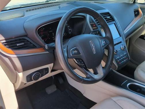 2019 Lincoln MKC Select