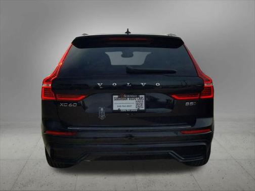 2025 Volvo XC60 B5 Plus