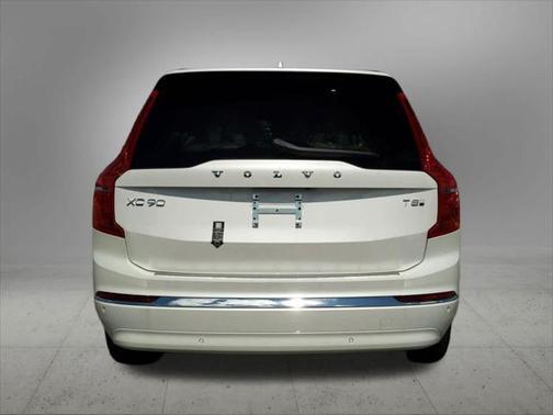 2025 Volvo XC90 Plug-In Hybrid T8 Core 7-Seater
