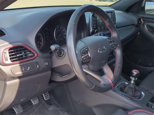 2018 Hyundai Elantra GT Sport