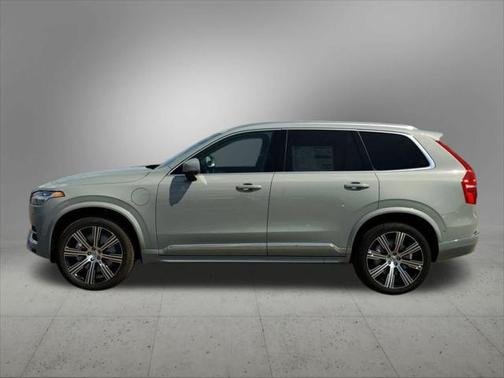 2025 Volvo XC90 Plug-In Hybrid T8 Plus 7-Seater