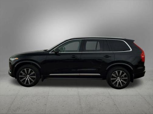 2025 Volvo XC90 B6 Plus 7-Seater
