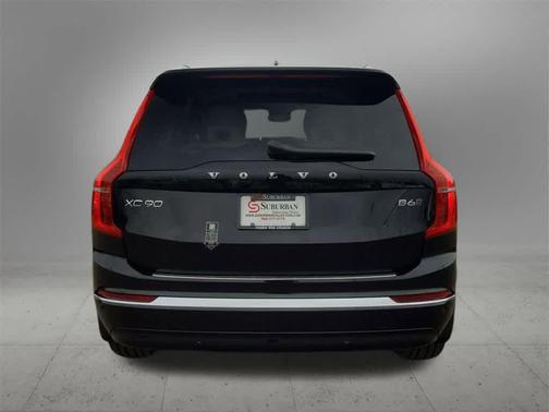 2025 Volvo XC90 B6 Plus 7-Seater