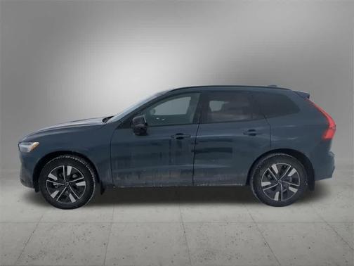2026 Volvo XC60 B5 Core
