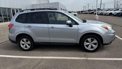 Ice Silver Metallic 2015 Subaru Forester 2.5i Premium