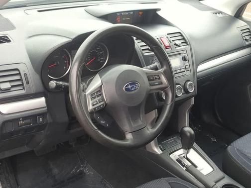 Ice Silver Metallic 2015 Subaru Forester 2.5i Premium