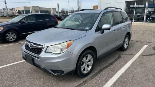 Ice Silver Metallic 2015 Subaru Forester 2.5i Premium