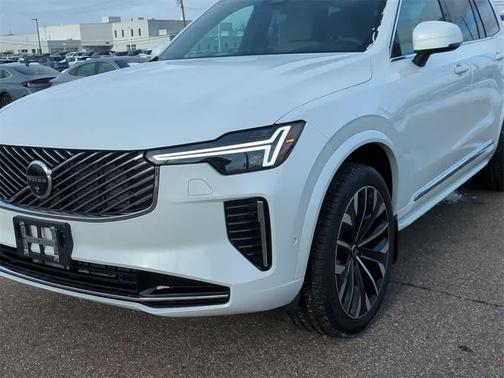 2026 Volvo XC90 Plus, B6 AWD Gas (mild hybrid), Gasoline, Bright, 6 Seats