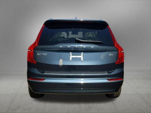 2025 Volvo XC90 Plus