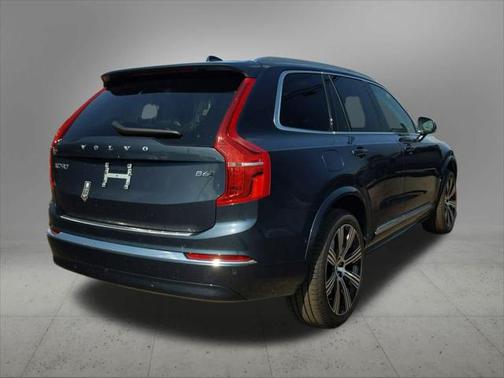 2025 Volvo XC90 Plus