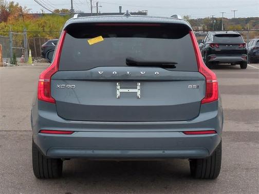 2023 Volvo XC90 B5 Core
