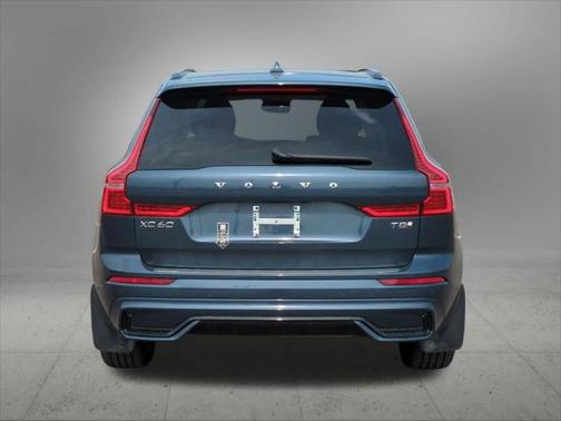 2025 Volvo XC60 Plug-In Hybrid T8 Plus