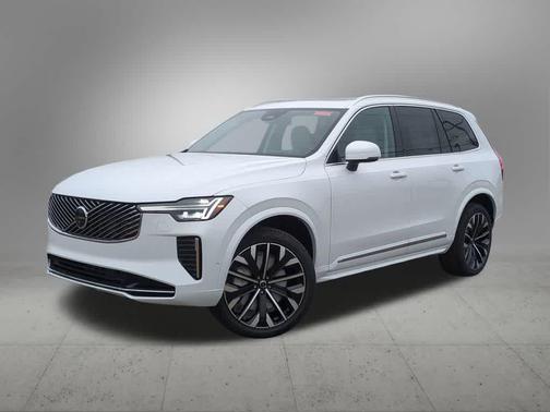 Crystal White Pearl 2026 Volvo XC90 B6 Ultra 7-Seater