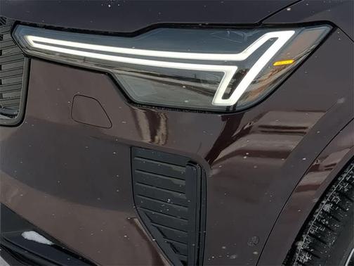 2026 Volvo XC90 Ultra Dark Theme, B6 AWD Gas (mild hybrid), Gasoline, 7 Seats