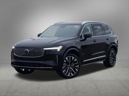 2025 Volvo XC90 B5 Plus 7-Seater