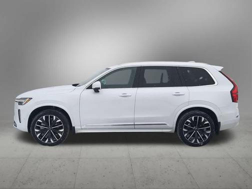 Crystal White Pearl 2025 Volvo XC90 B5 Plus 7-Seater
