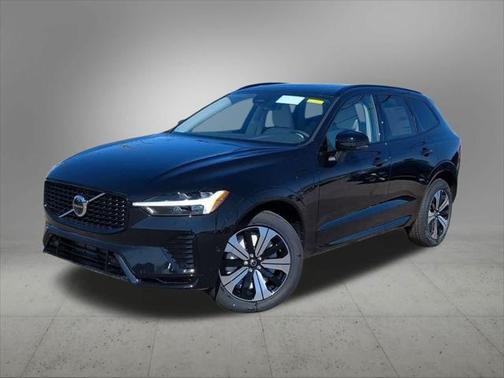 2025 Volvo XC60 Plug-In Hybrid Plus